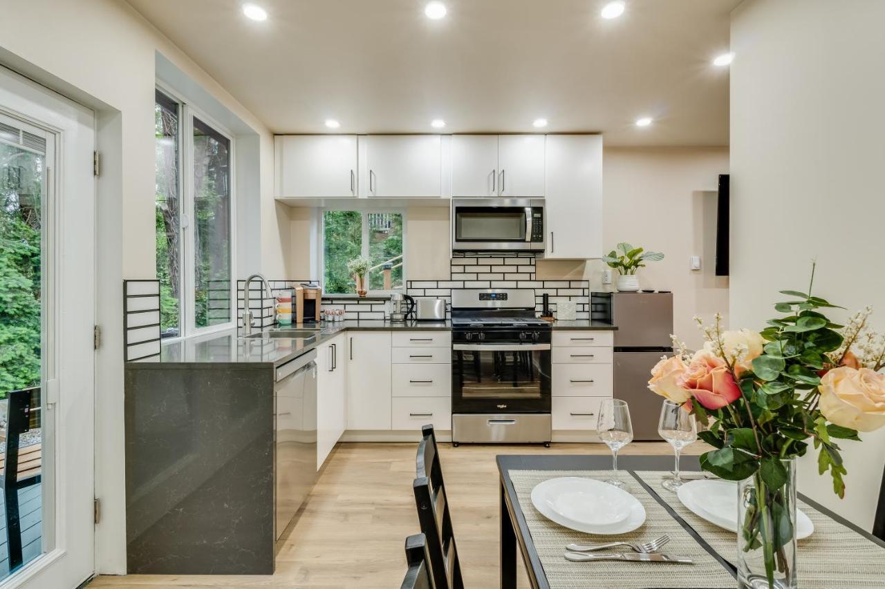Beautiful Place With A Great Location, Free Parking, Wifi & Large Tv. Federal Way Exterior foto